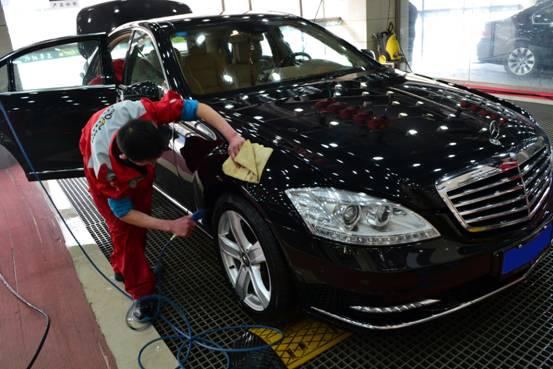 水性熒光增白劑針對(duì)洗刷增加亮度