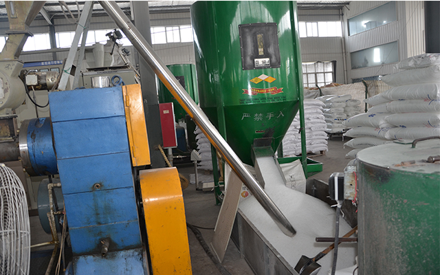 熒光增白劑添加到編織袋拉絲原料里