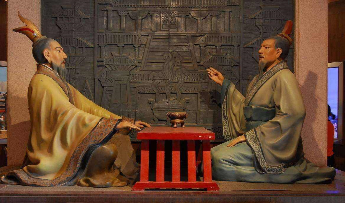 2020年高考作文—齊桓公教會我們?nèi)绾谓?jīng)營企業(yè)