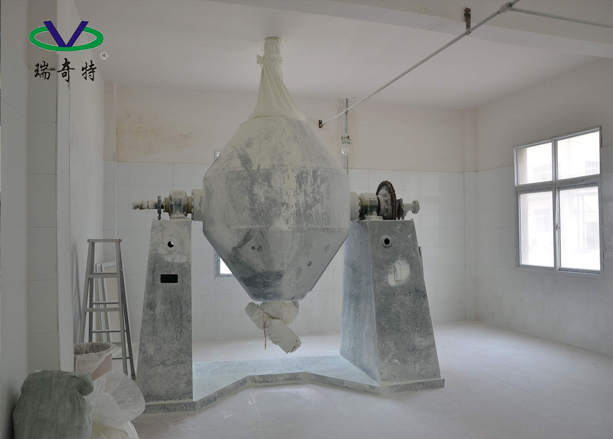 瑞奇特?zé)晒庠霭讋┗炝蠙C